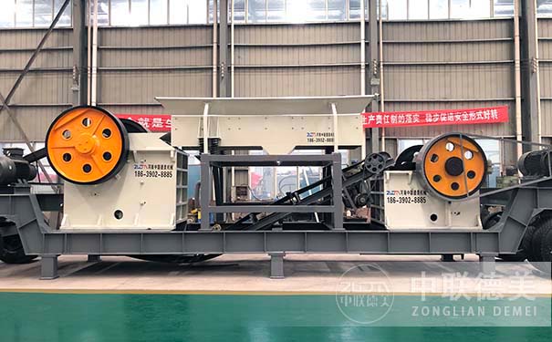 移動式建筑垃圾破碎機(jī)